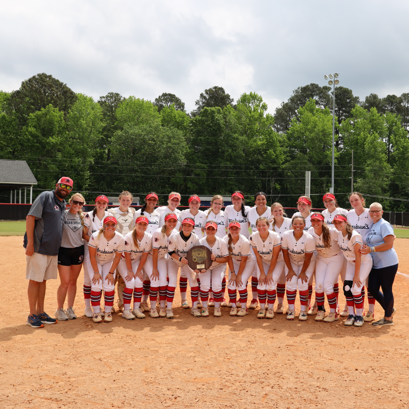 Congratulations to the Louisburg College Softball team for being crowned the NJCAA RegionX Champs!

Over the weekend the team hosted the Region X tournament, winning their games 9-1, 14-1, and 5-3. This makes a repeat for the team winning the RegionX title.
